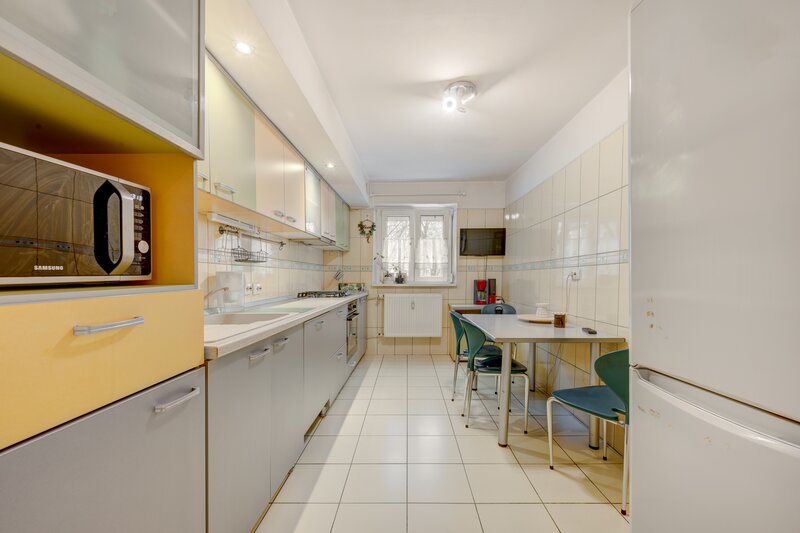 Baba Novac, Piata Alba Iulia, Decebal.