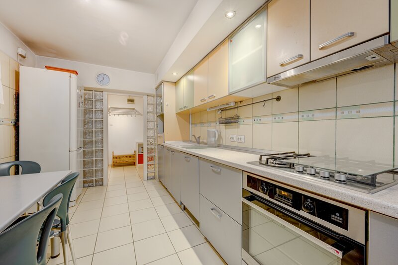 Baba Novac, Piata Alba Iulia, Decebal.